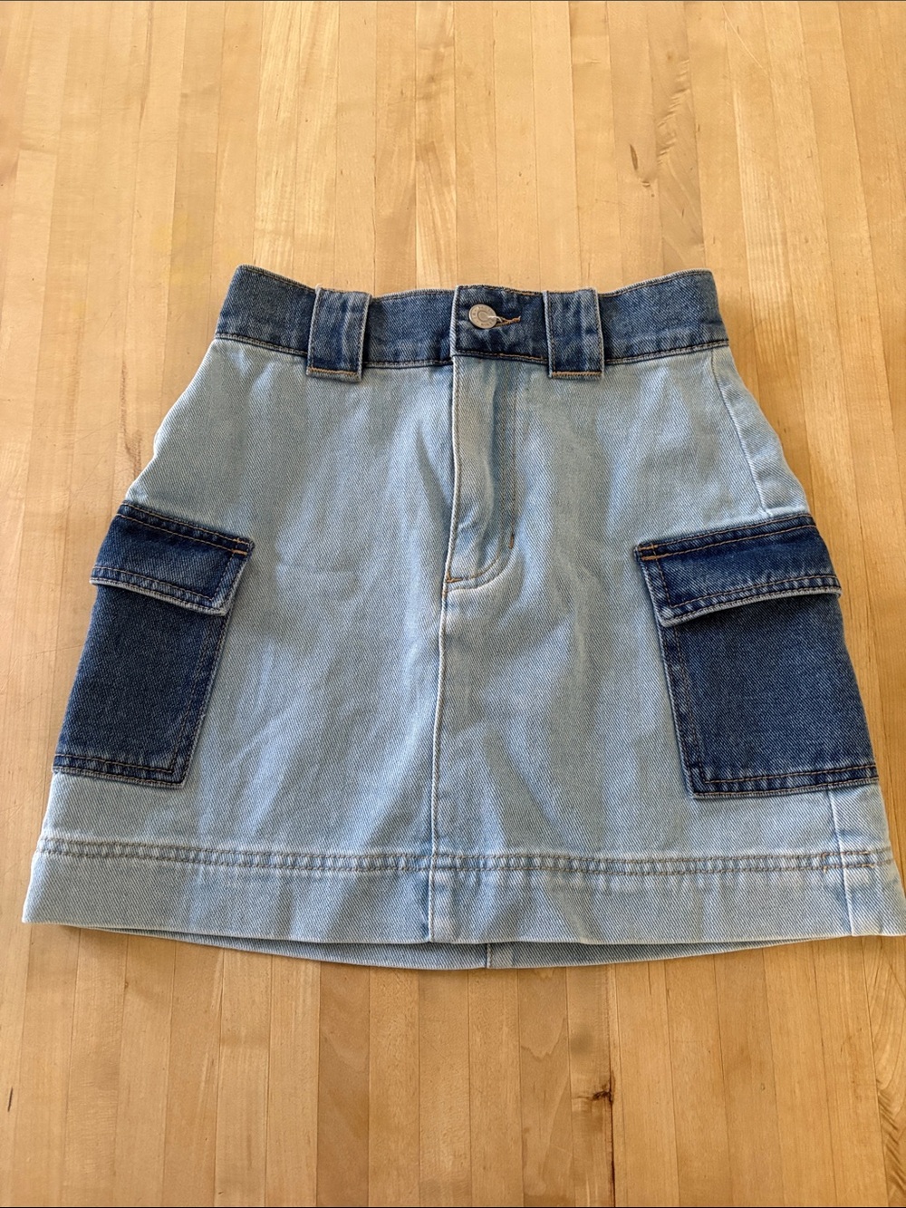 Pacsun Women's Light Wash Denim Cargo Pocket Skirt Size 23
